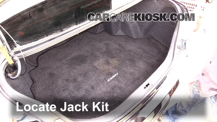 2007 Toyota Camry LE 3.5L V6 Tires & Wheels Change a Flat Tire